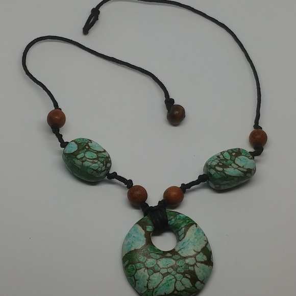 Necklace - Picture 2 of 7